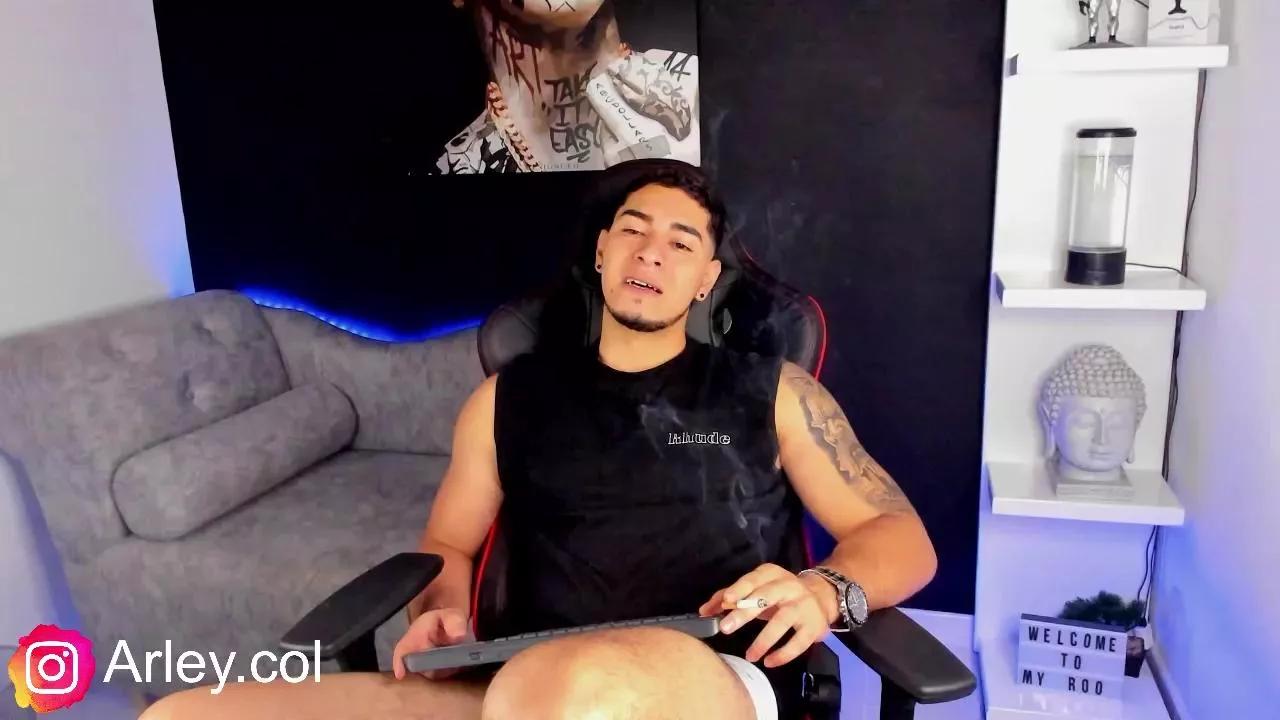 dimitri_coleman on Cam4 