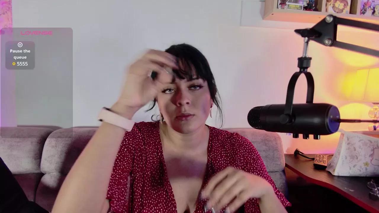 Effystone777 on Cam4 