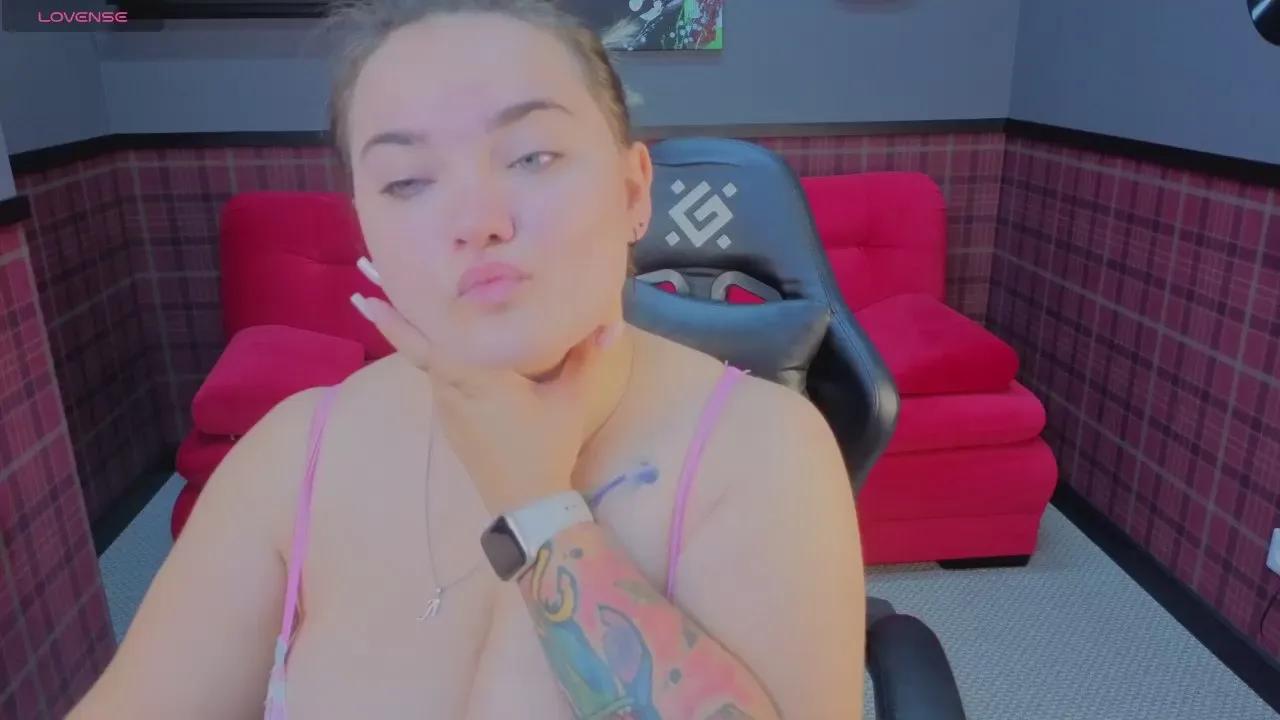 Emma_Reeed on Cam4 