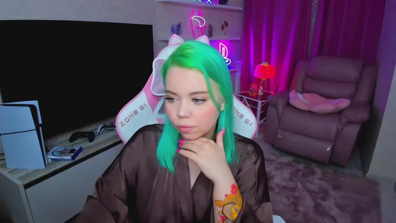 EnergyBunny_1 on Cam4 