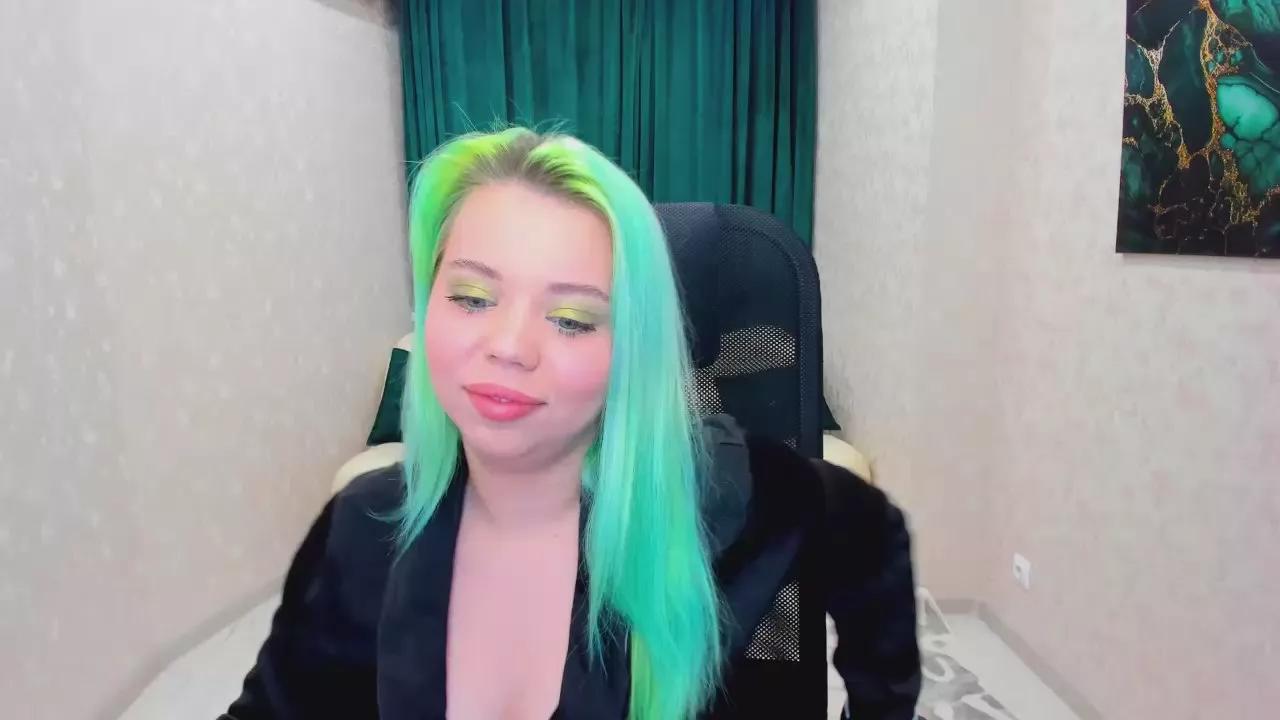 EnergyBunny_1 on Cam4 
