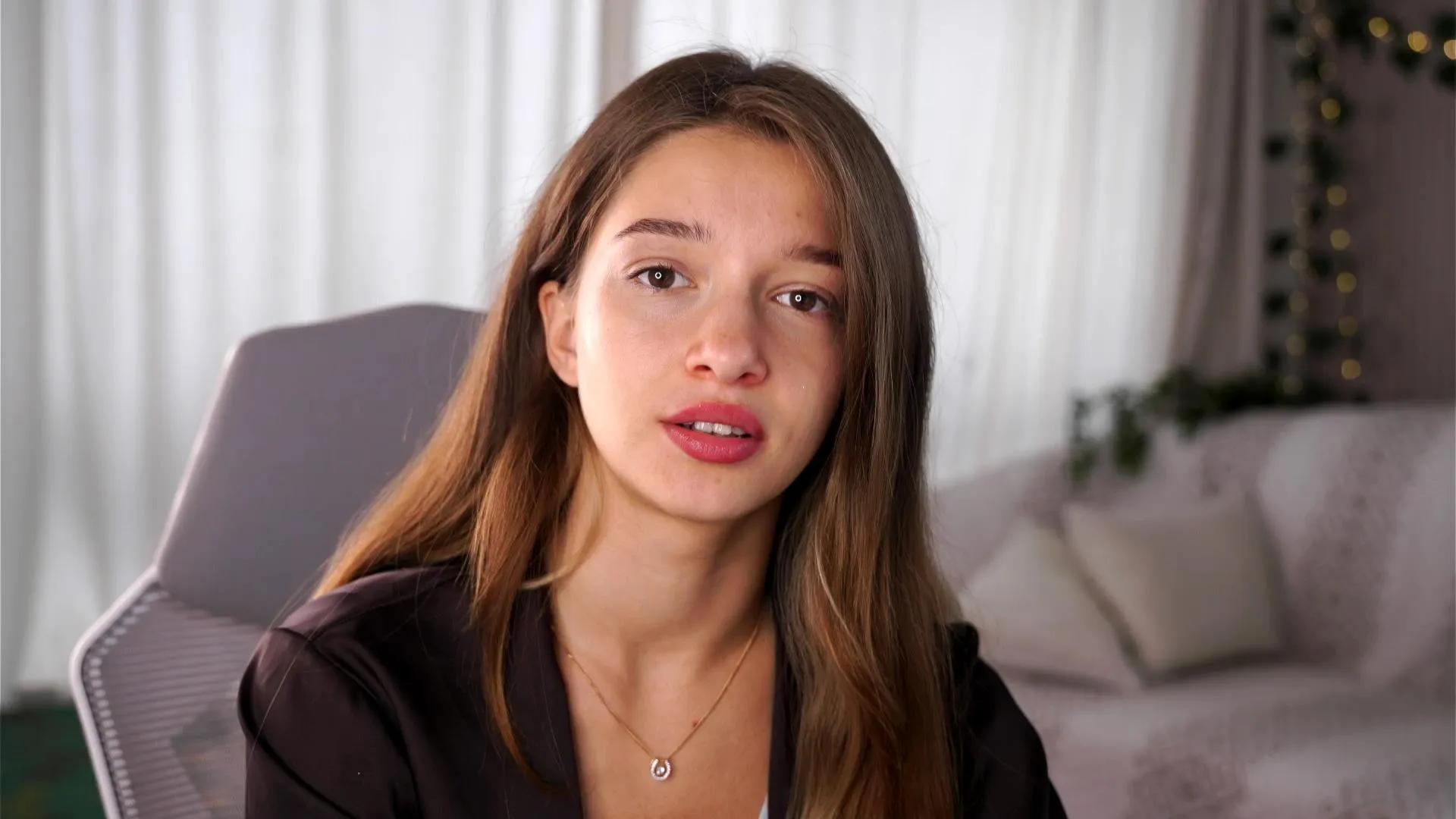 ErleneHarding on Cam4 