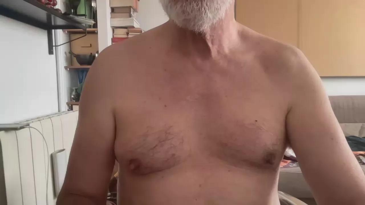 erre4fff on Cam4 