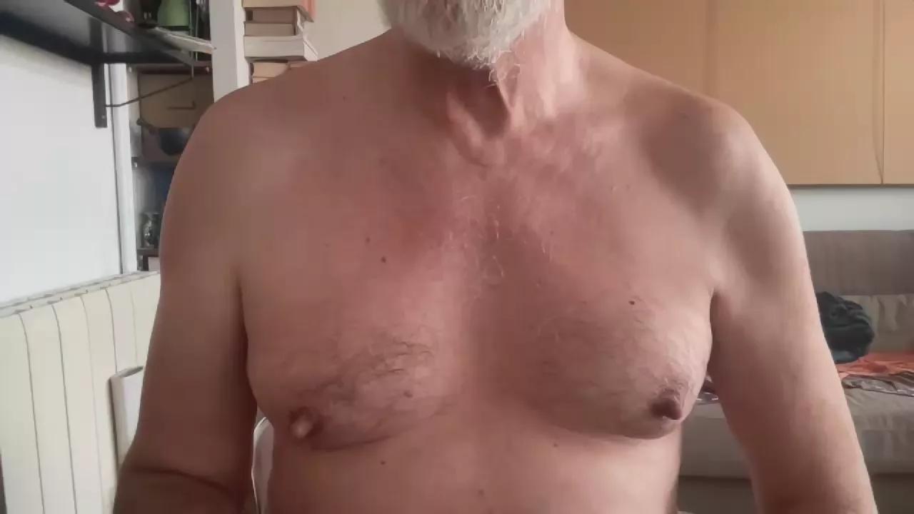 erre4fff on Cam4 