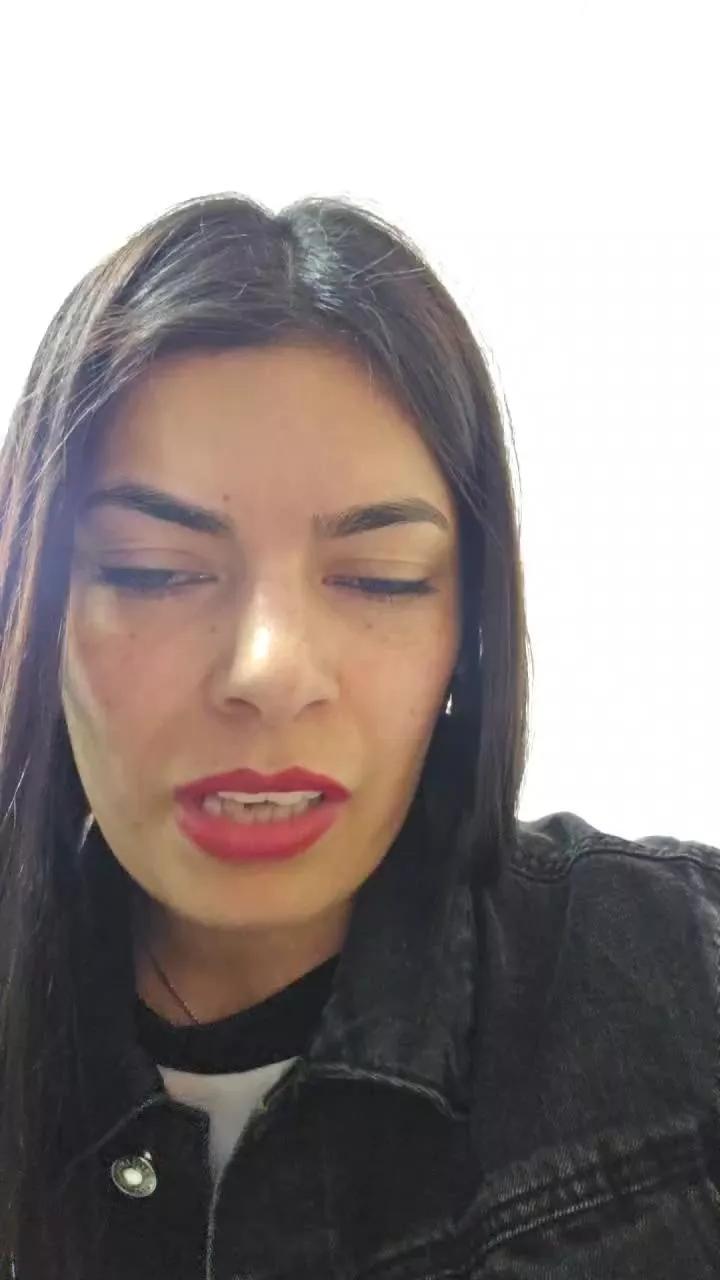 Estefanii_R on Cam4 