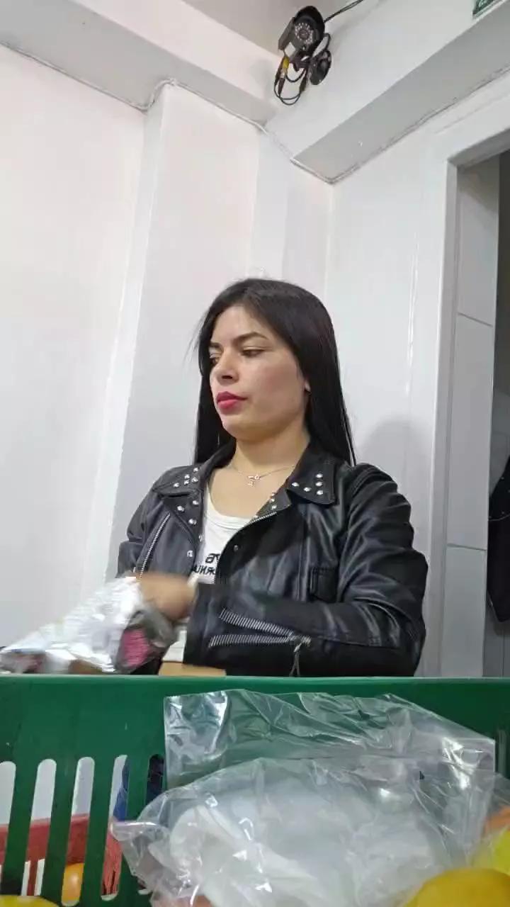 Estefanii_R on Cam4 