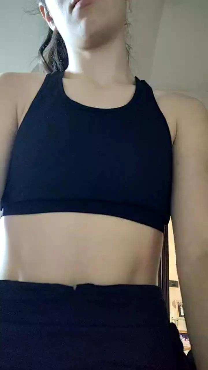 Estephani87 on Cam4
