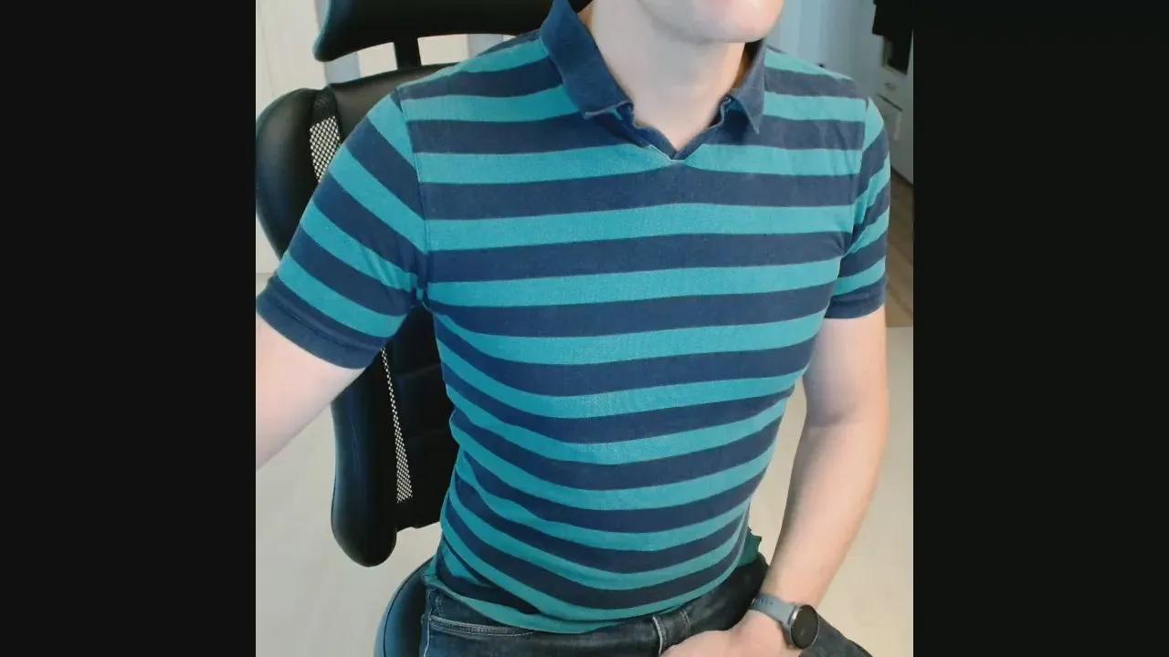 fitguy7310 on Cam4