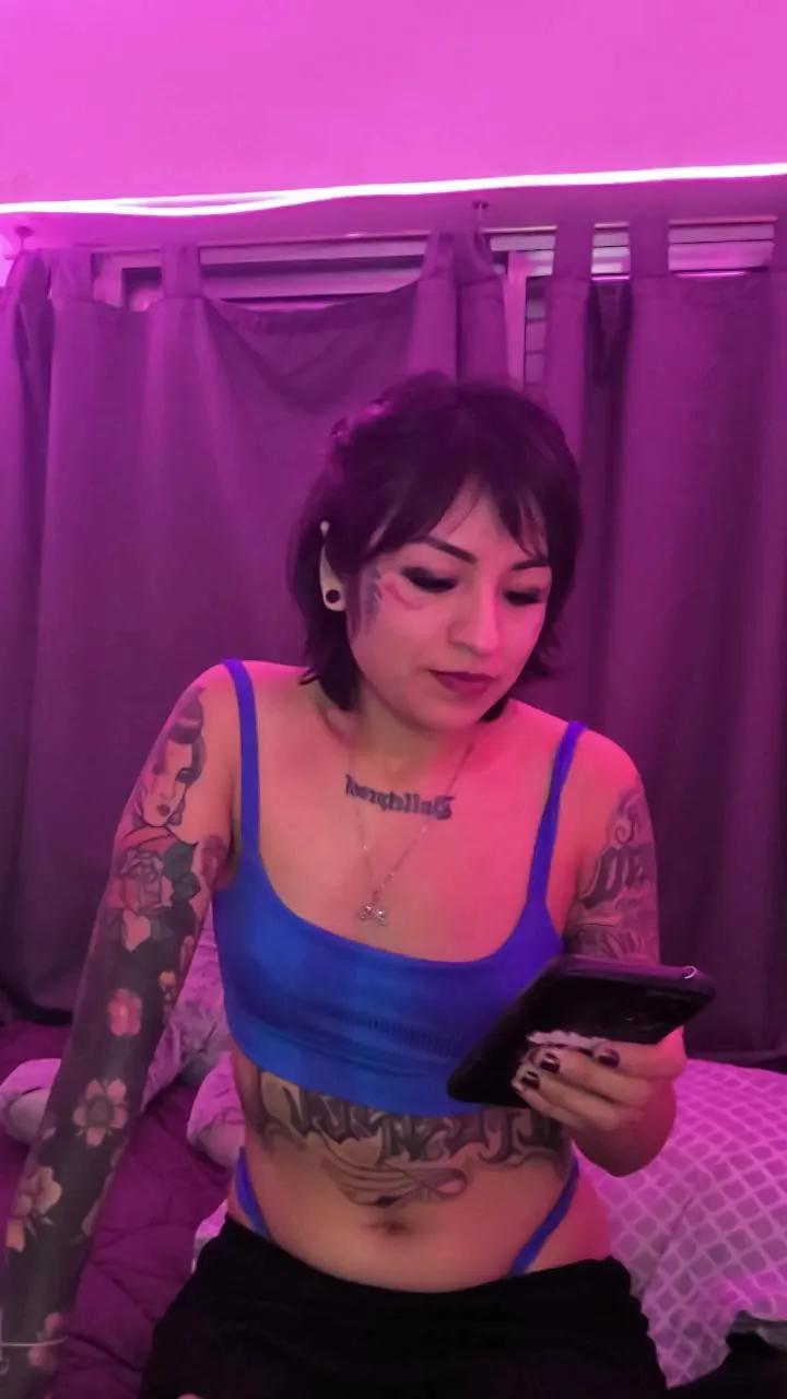 FoooxxyFitz on Cam4 