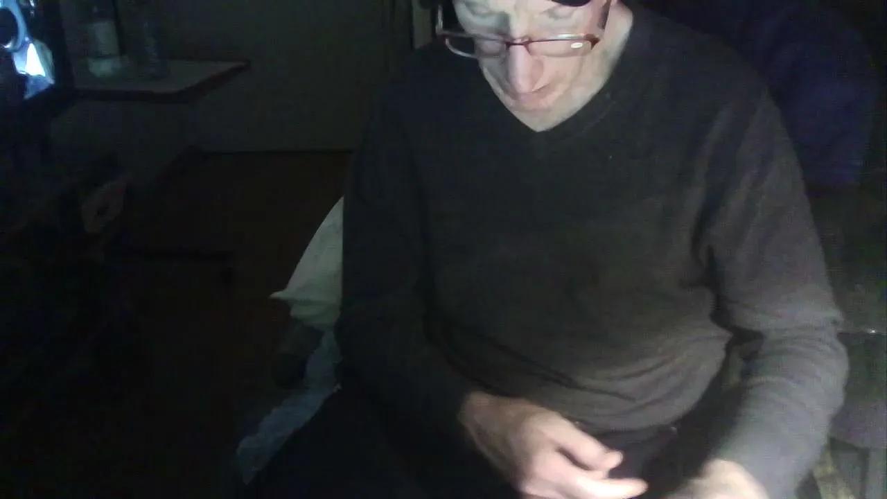 Hotbanana62 on Cam4