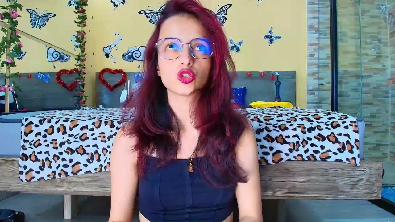 HottCandy21 on Cam4 