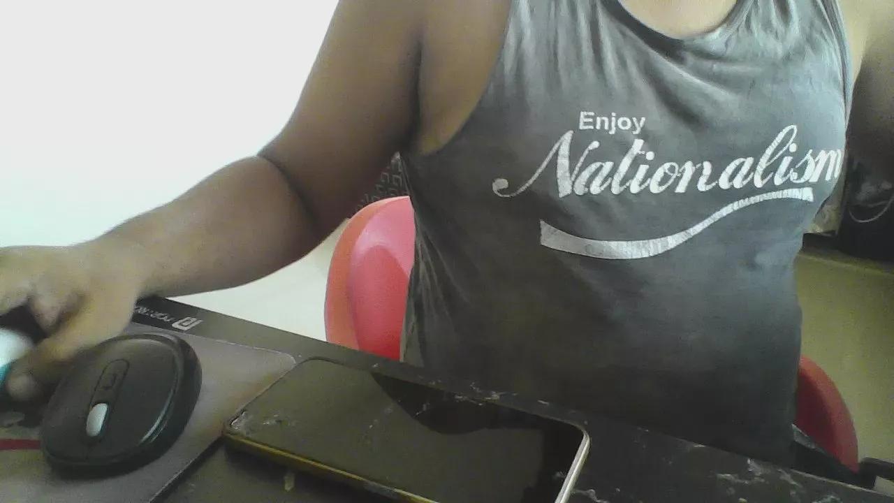 indiansissychub on Cam4 