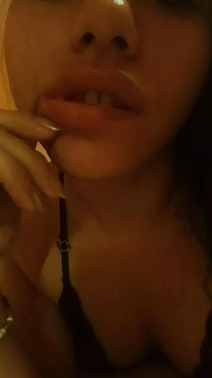 Isiss on Cam4 