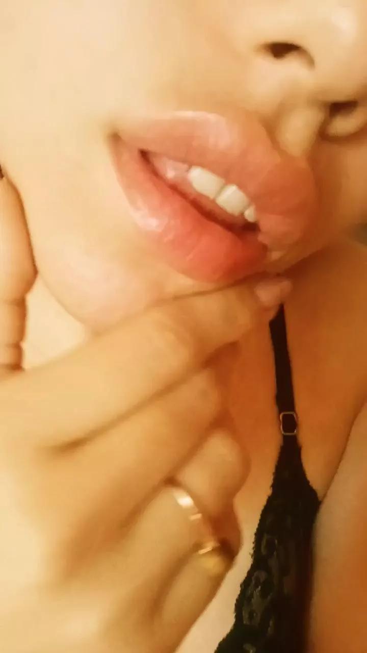 Isiss on Cam4 