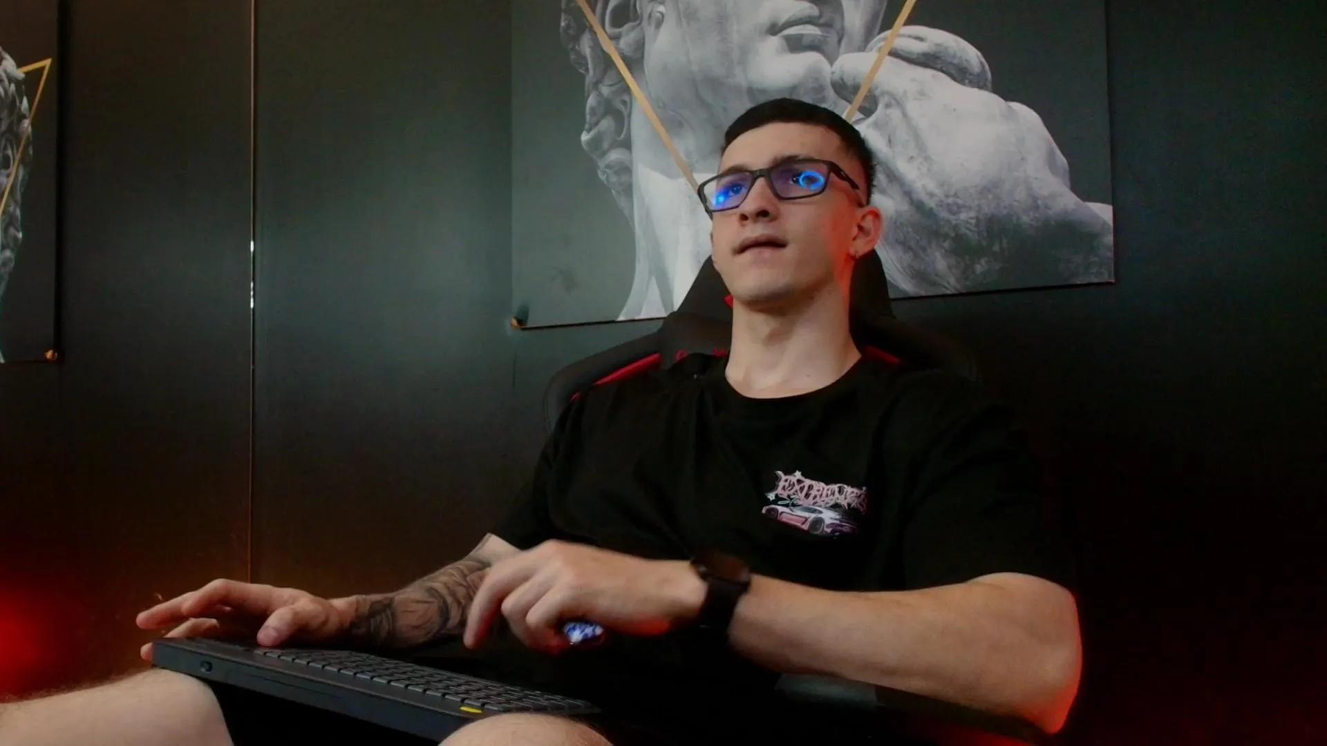 JacksonOlsenn on Cam4