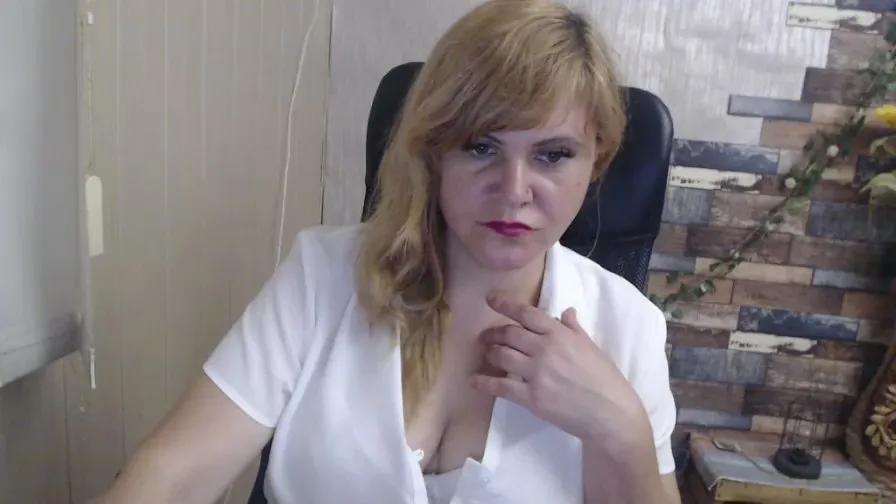 JanaLoveli on Cam4