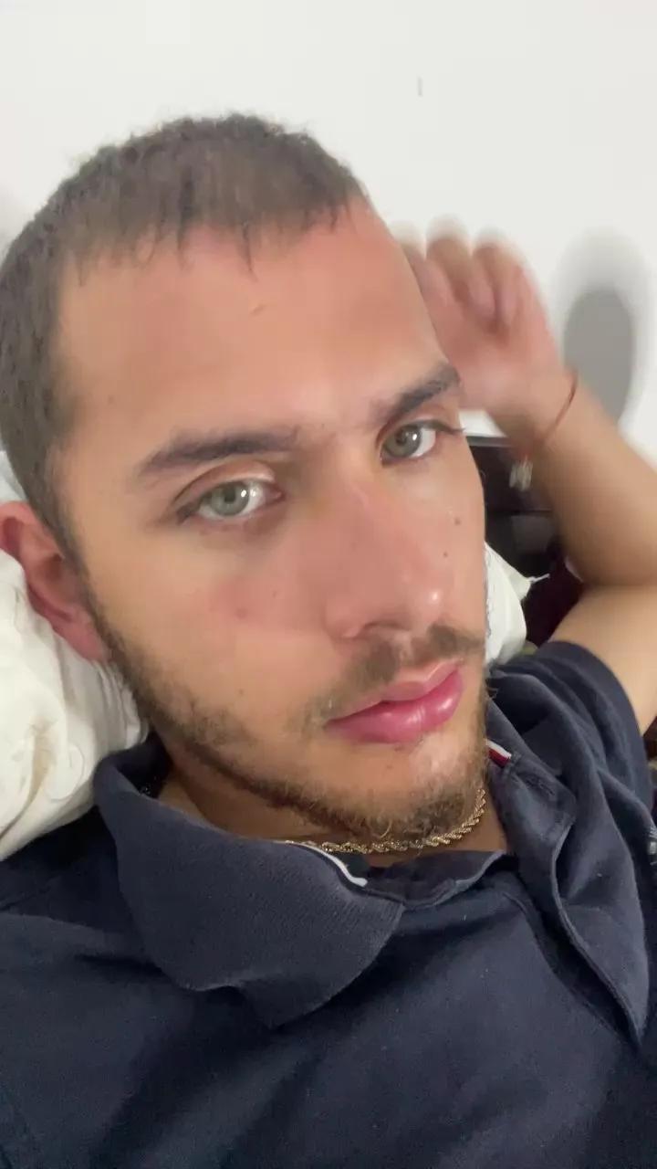 jorgeeeeeeeeee on Cam4