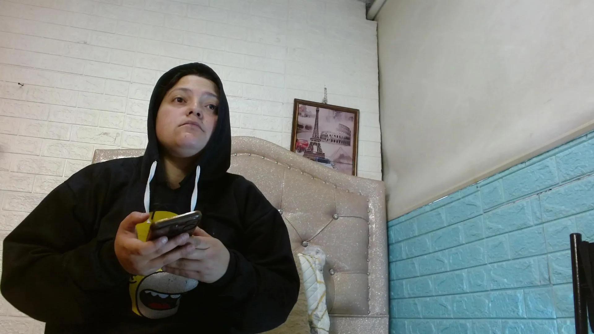 KataStiward on Cam4 