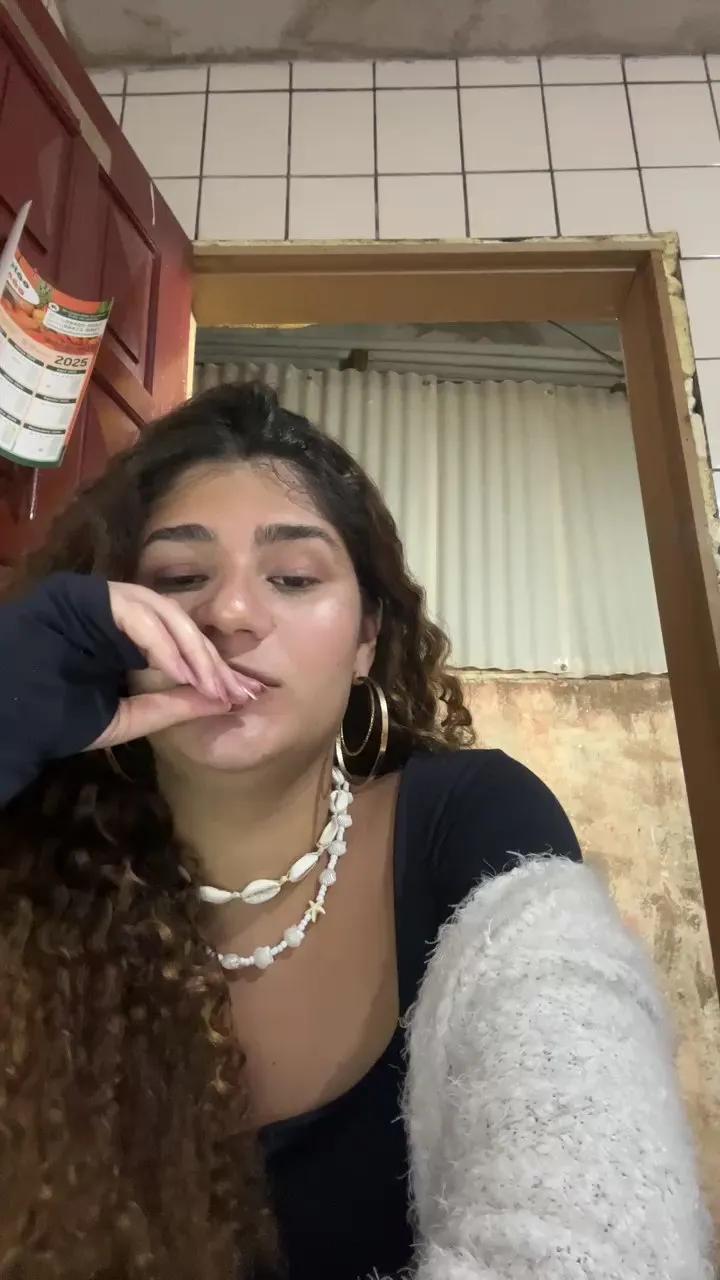 KauAyra on Cam4 