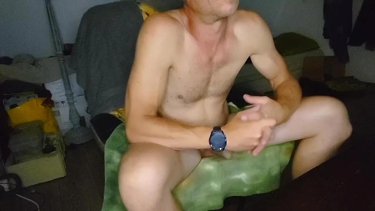 Kinky_Play on Cam4 