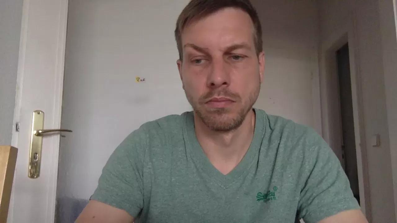 kiss4kiss on Cam4 