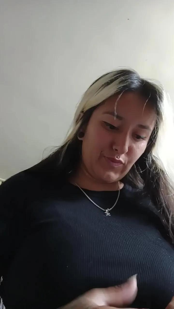 Kitty_goddess on Cam4 