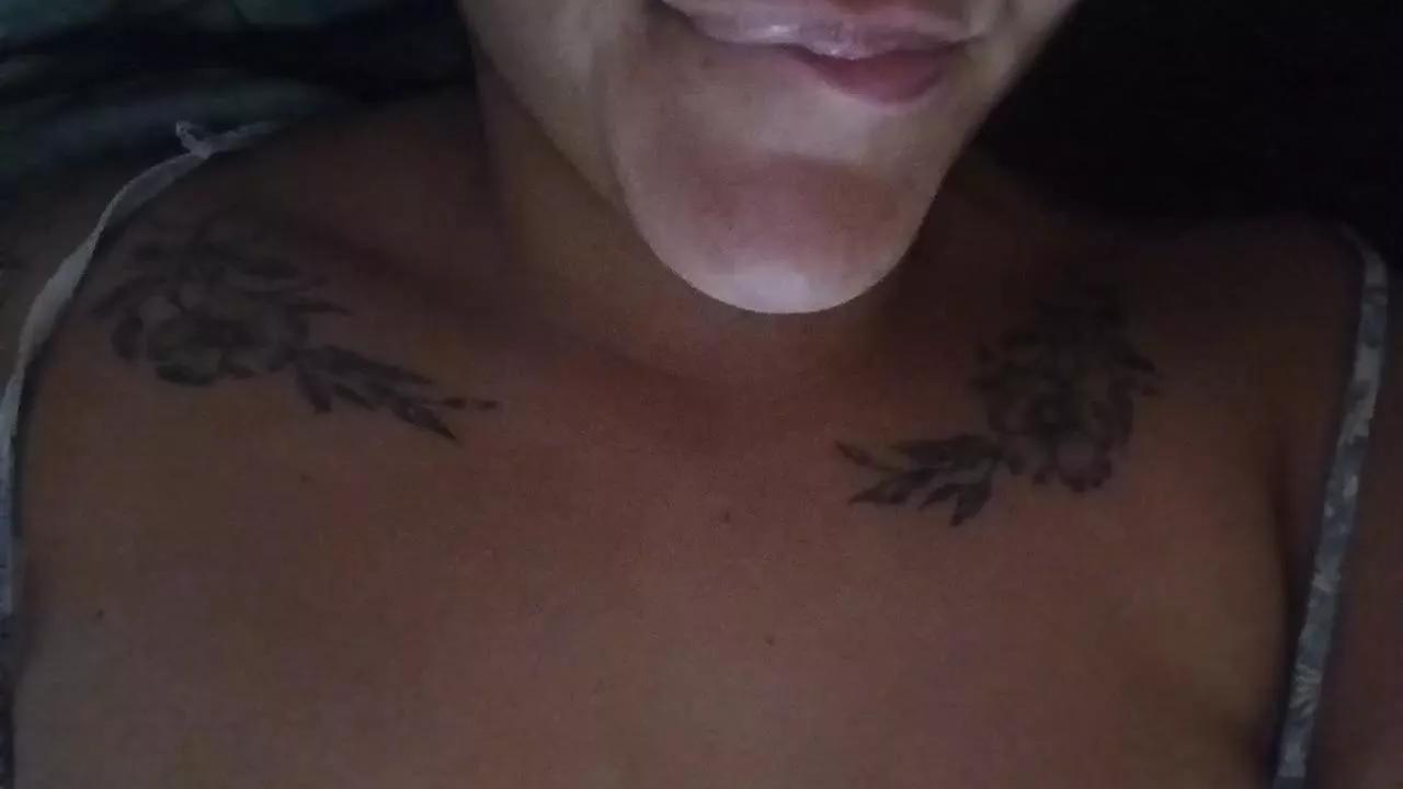 kittysweetieprr on Cam4 
