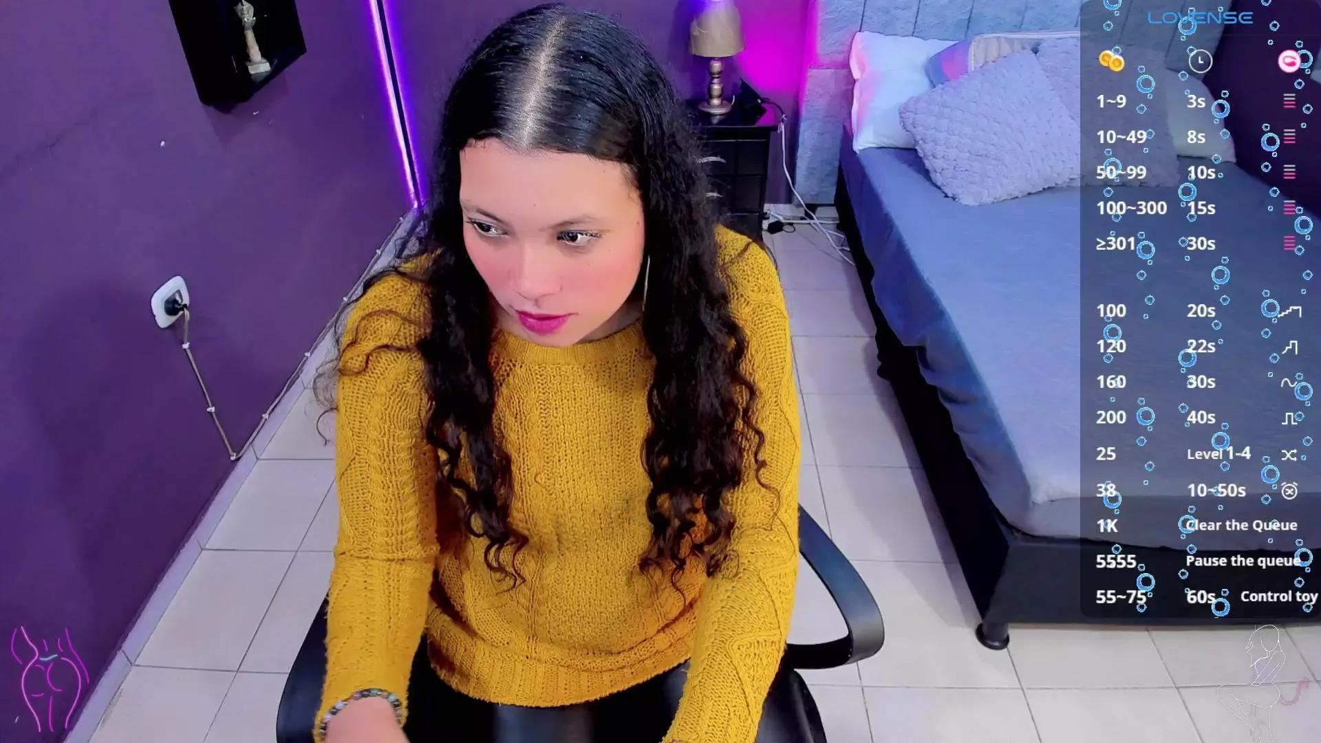 Lana_stone_ on Cam4 