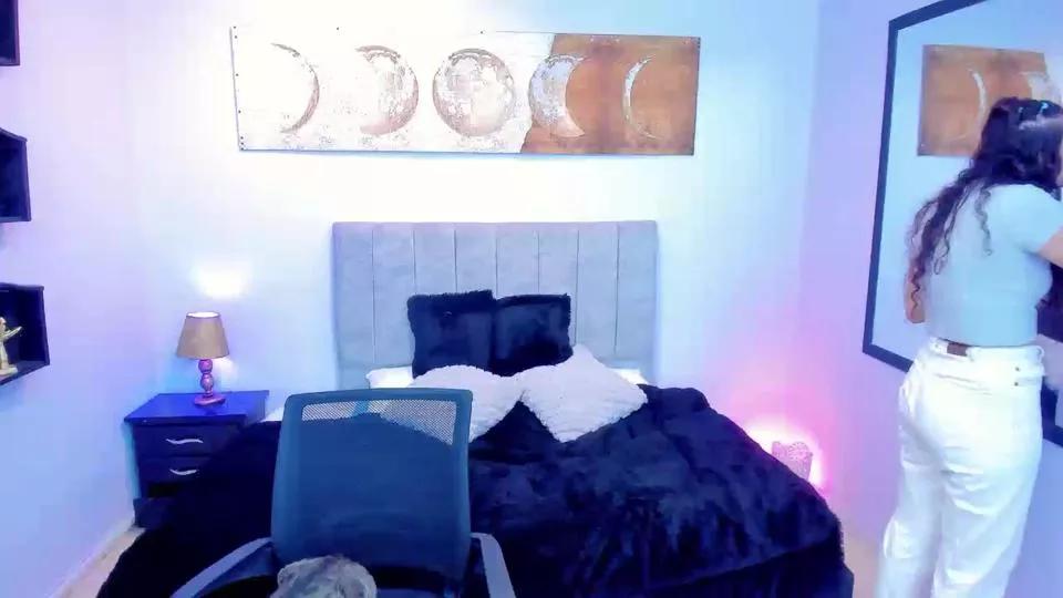 Lana_stone_ on Cam4 