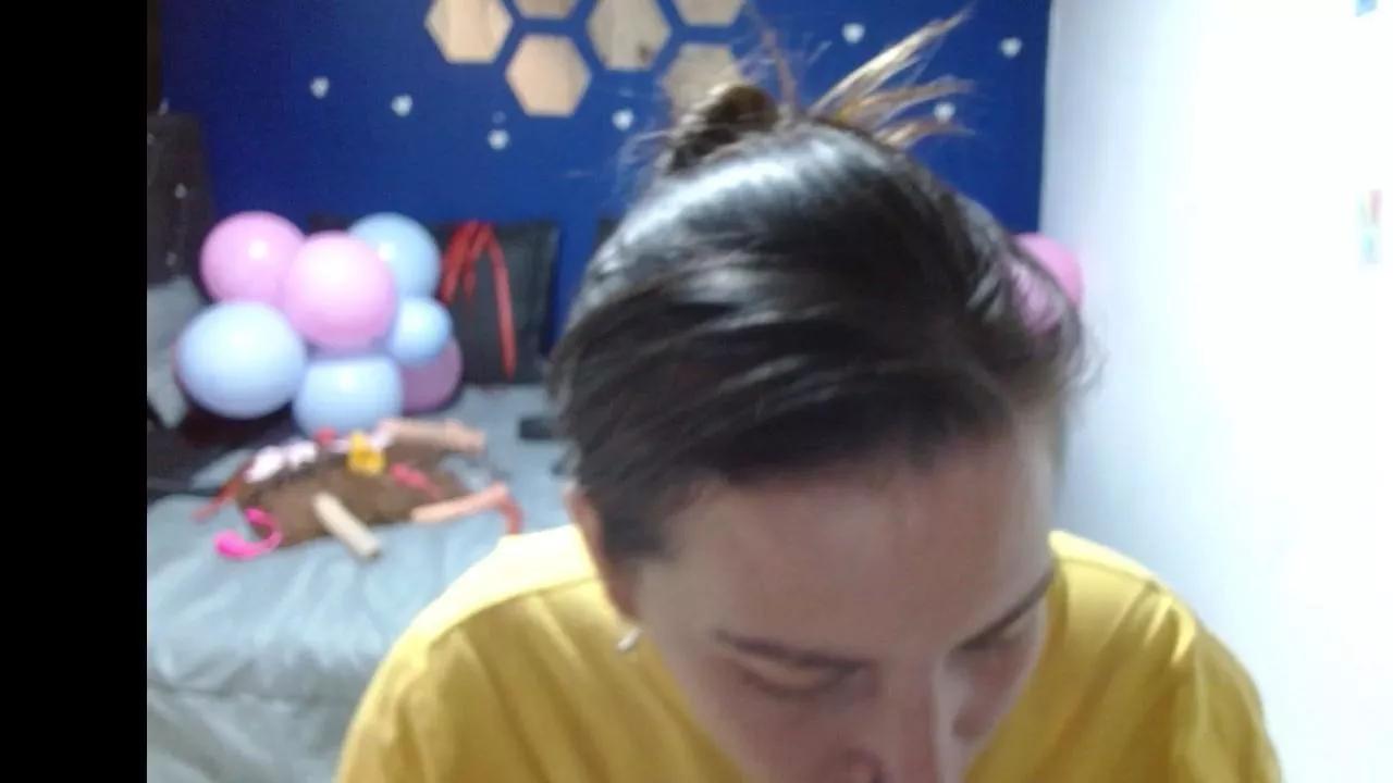 layanafuckass on Cam4 