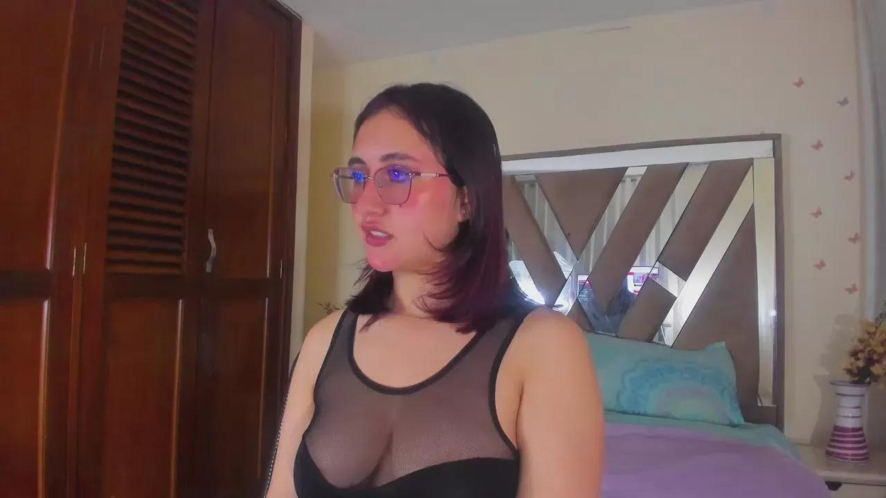 leyla_darly on Cam4 
