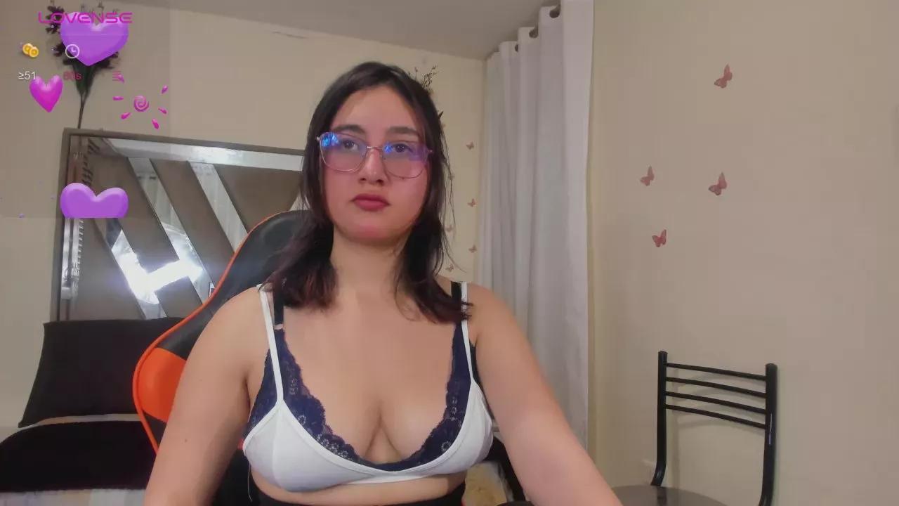 leyla_darly on Cam4 