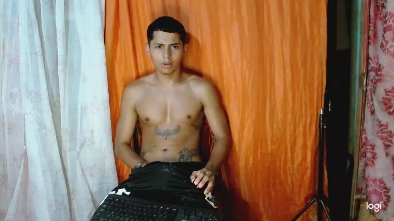 Lil_condor_bby1 on Cam4 