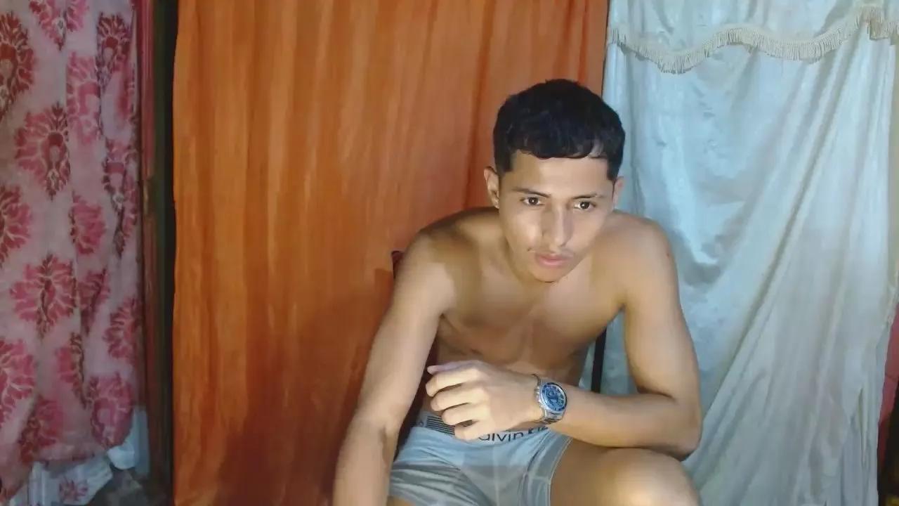 Lil_condor_bby1 on Cam4 