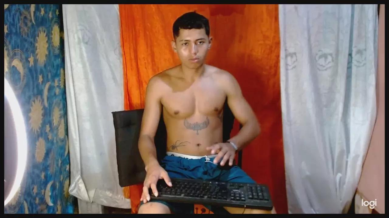 Lil_condor_bby1 on Cam4 