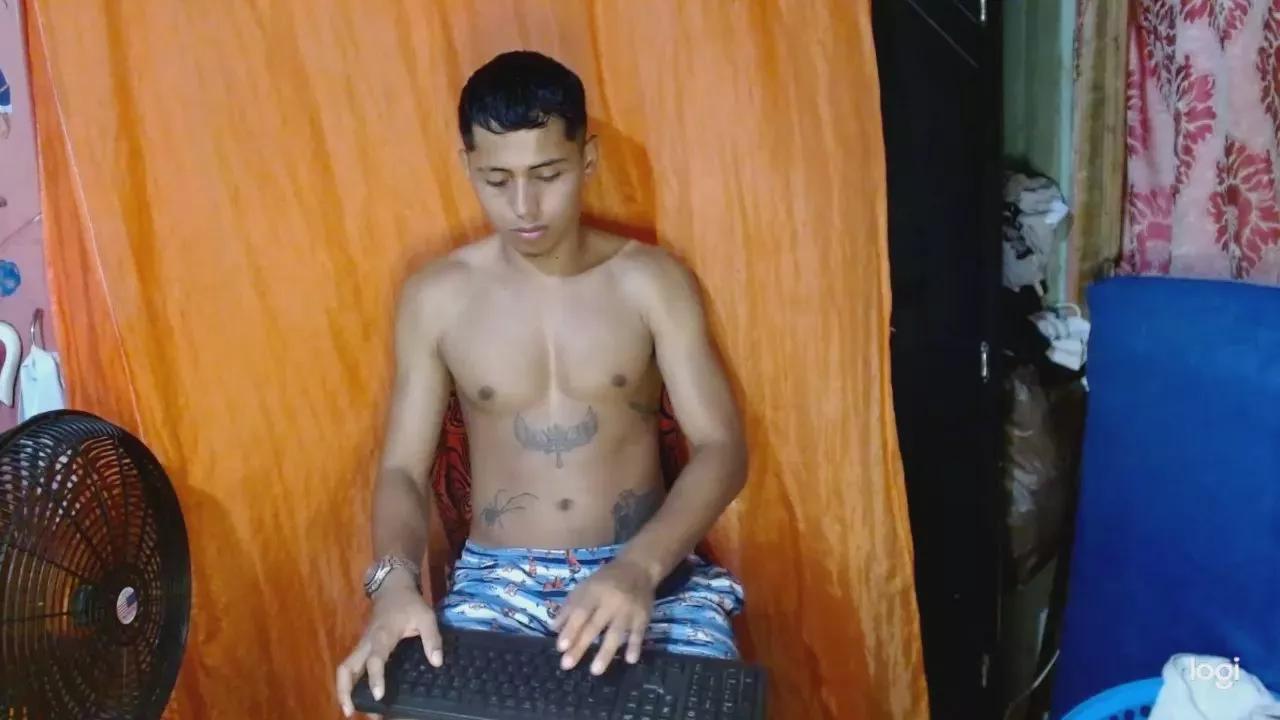 Lil_condor_bby1 on Cam4 