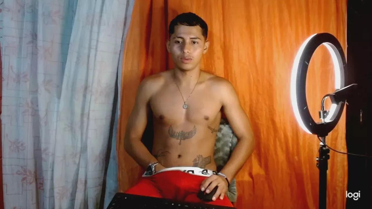 Lil_condor_bby1 on Cam4 