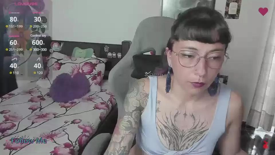 lila_green on Cam4 