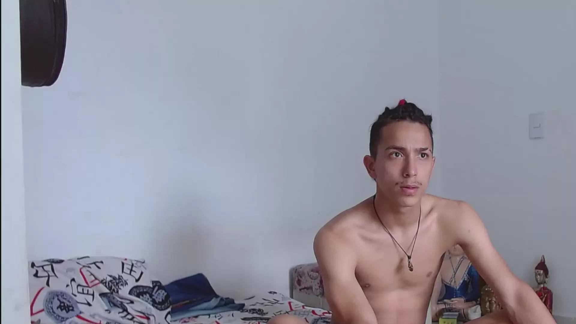 Lilith_MarcusB on Cam4 