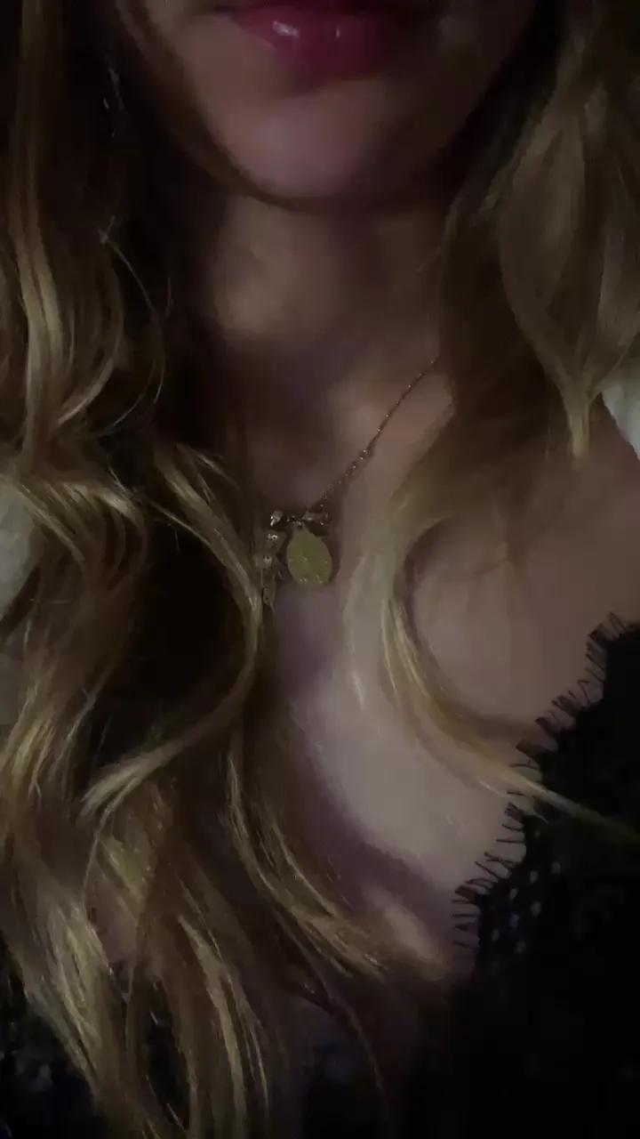 lilydangeli on Cam4 