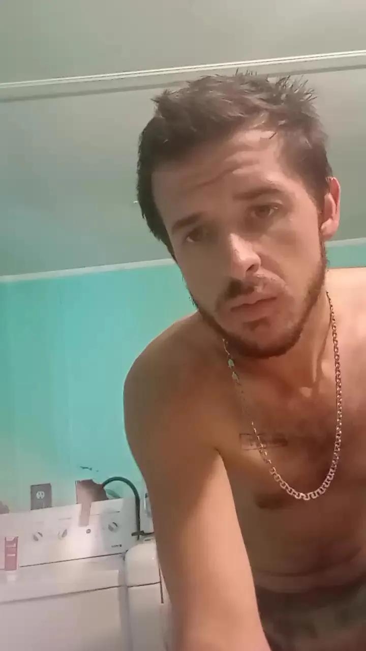 Littleguy25 on Cam4