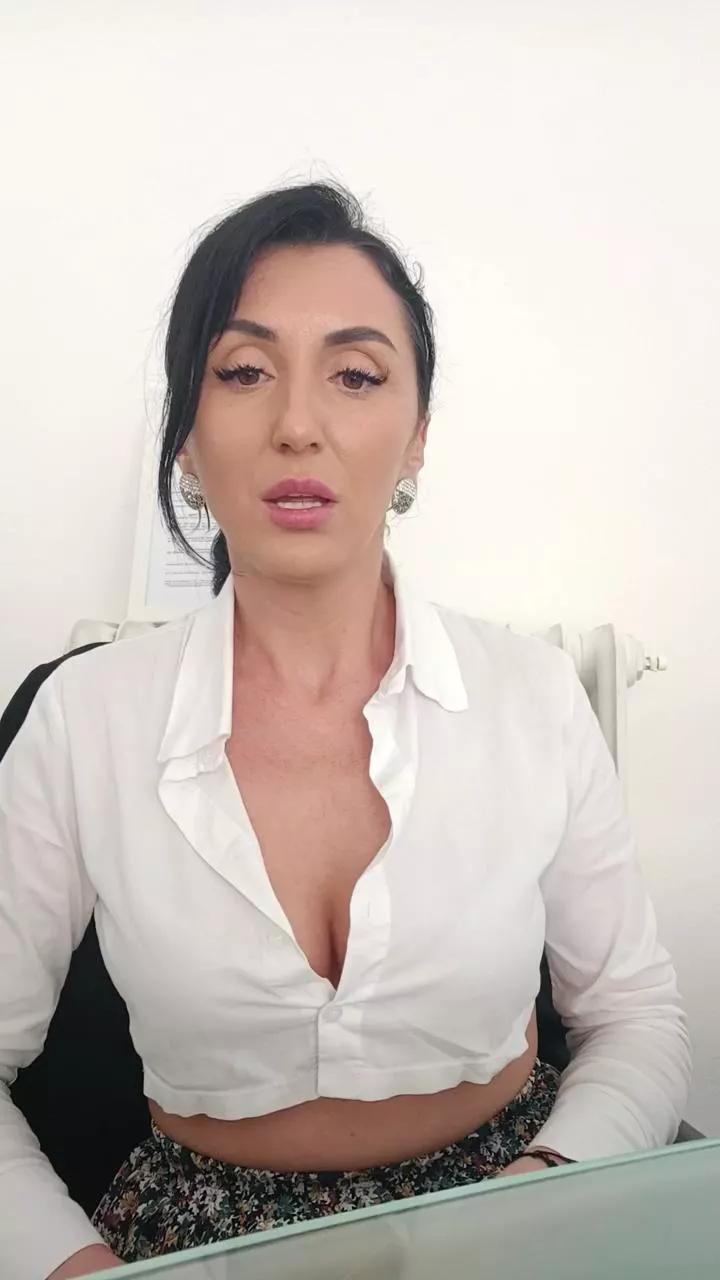 Lola05love on Cam4 
