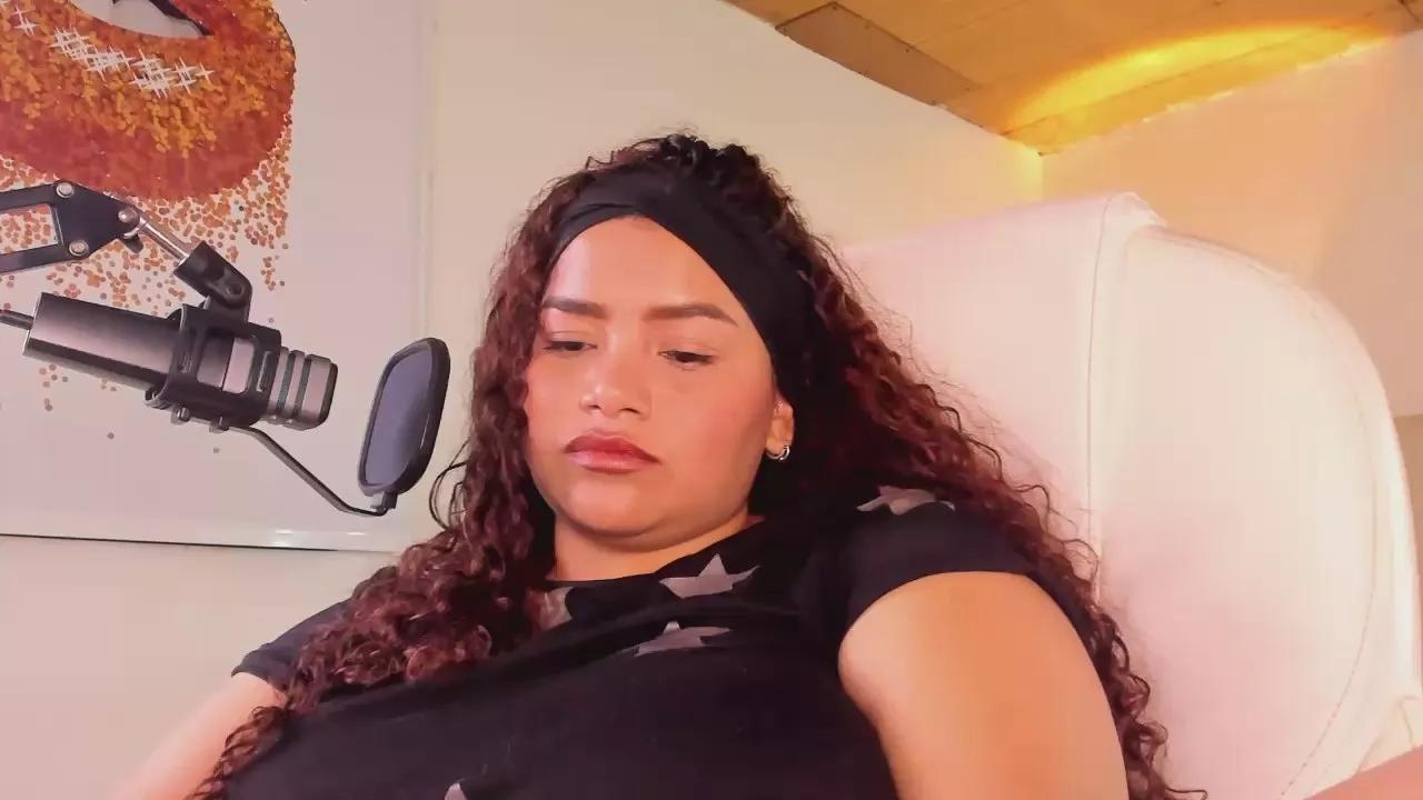 loly_marce on Cam4 
