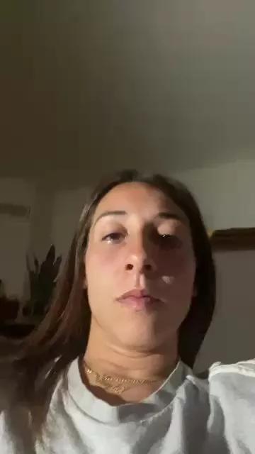 Lyly_laurensaa on Cam4 