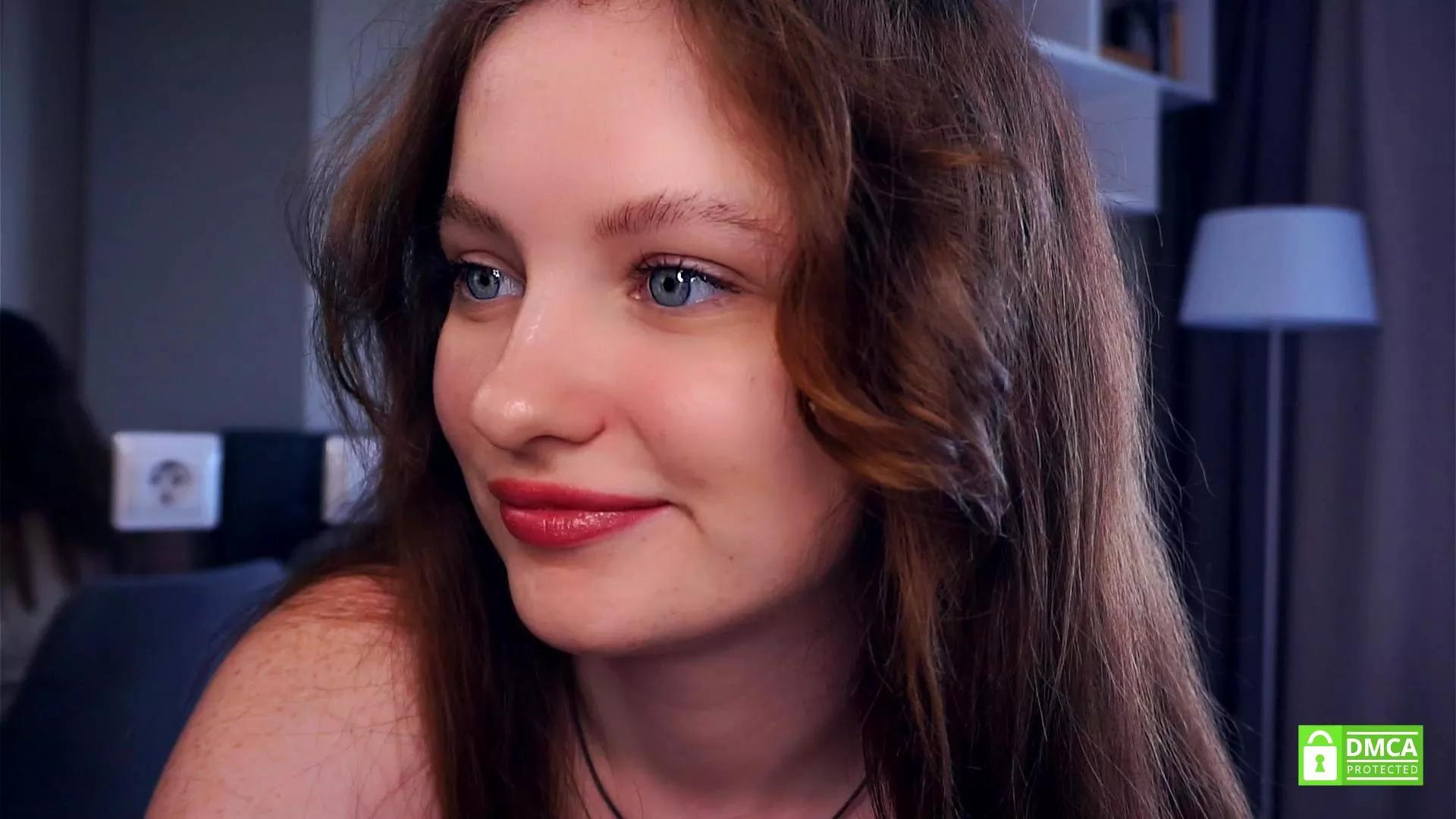 LynnaByrd on Cam4 