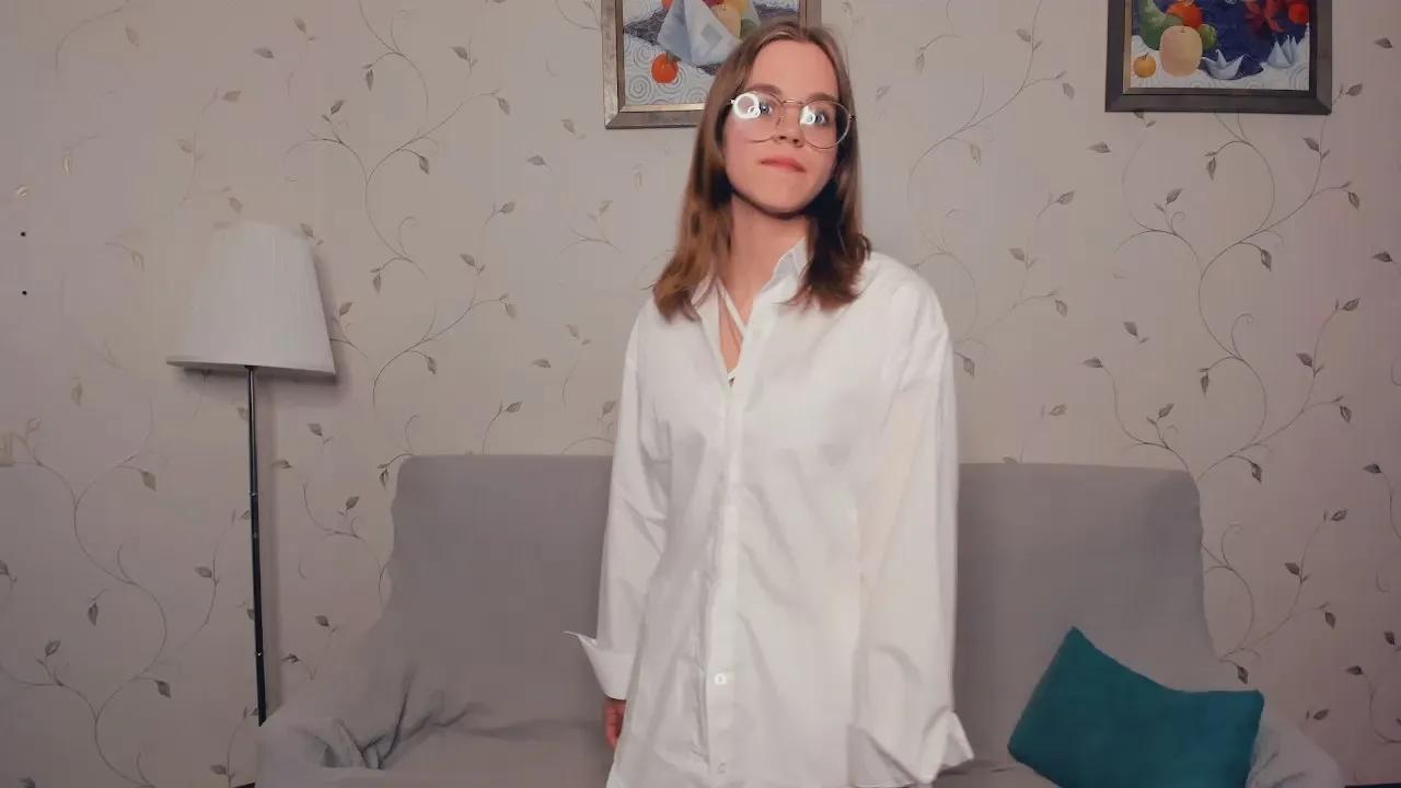 LynneCrust on Cam4 