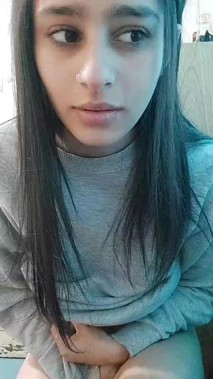 Maddydoll on Cam4 