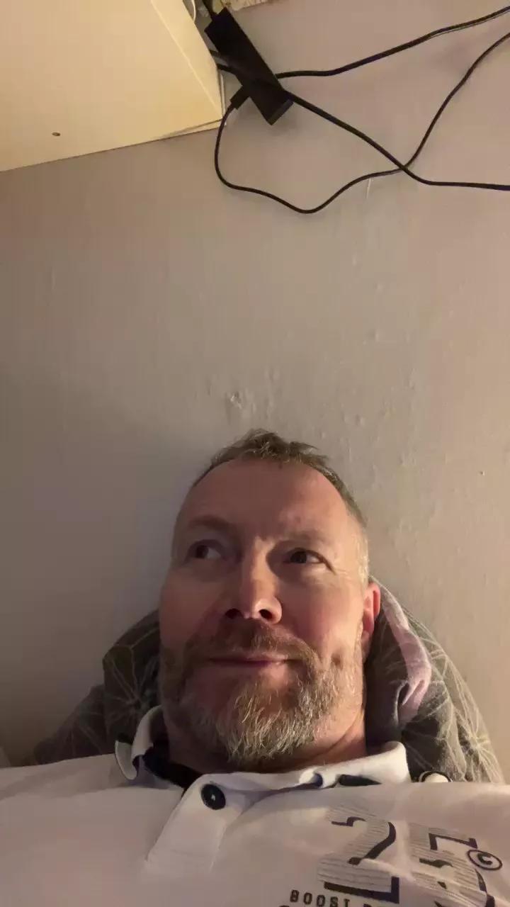 Mannfredfick on Cam4 