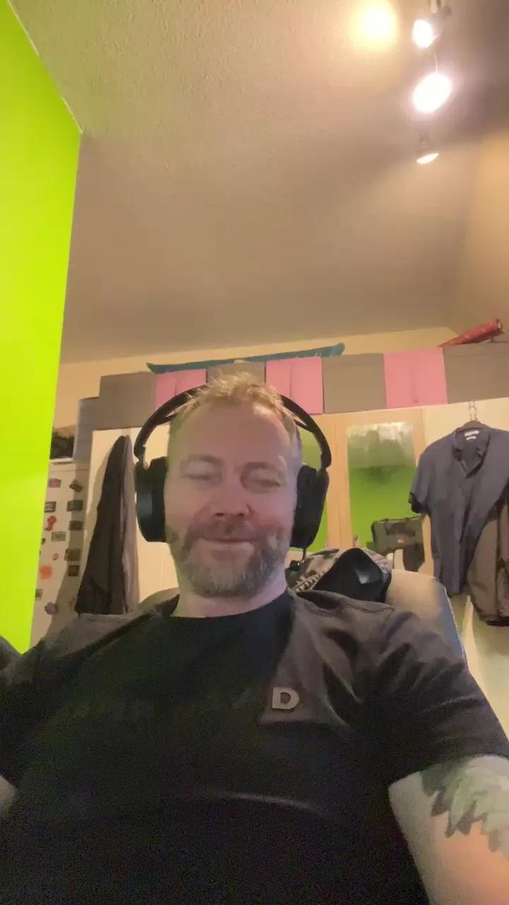 Mannfredfick on Cam4 