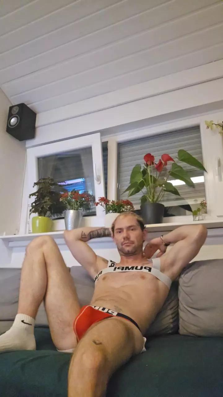 matt2180 on Cam4 